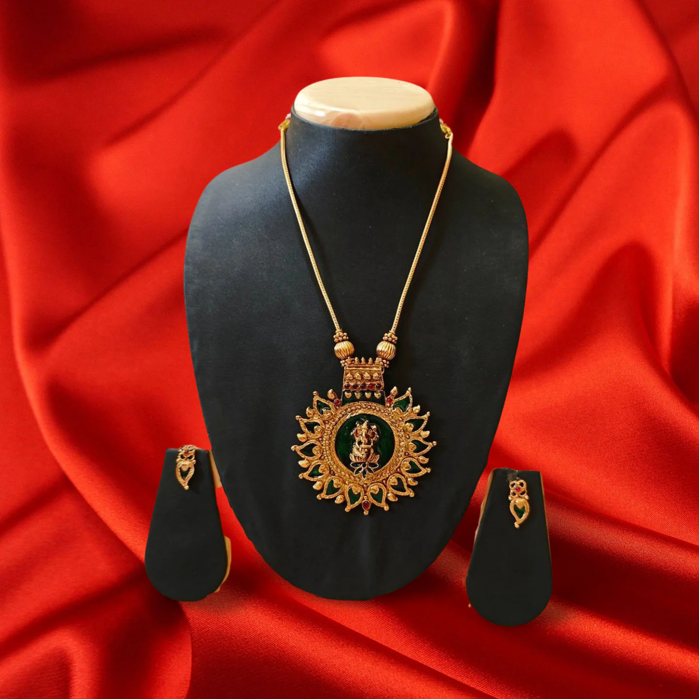 Temple Design Palakka Necklace